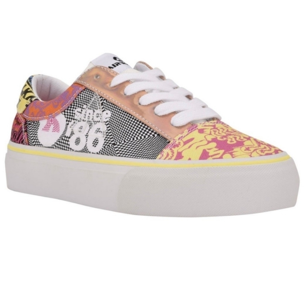 Airwalk Womens Alya Sneakers, Multi colored graphic design, Size 8m